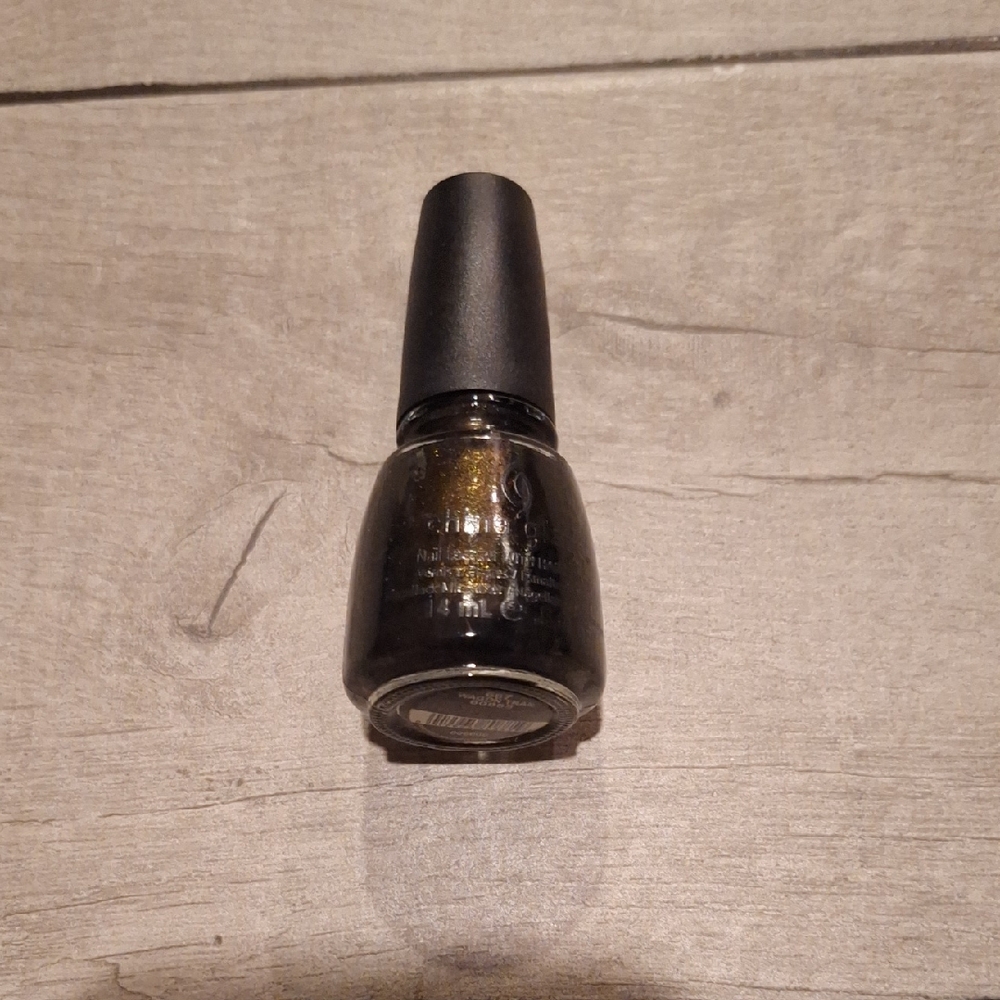 🦔China Glaze Wagon Trail Black Shimmer Nail Polish💐